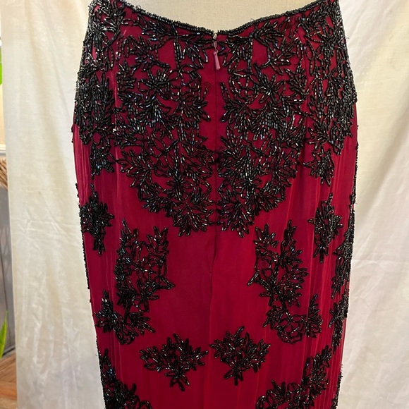 Vintage Gothic 🥀 red SILK gown with heavy black beading - Picture 7 of 16